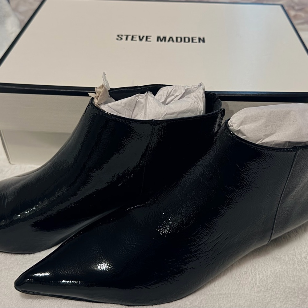 Steve Madden Black Ankle Boots